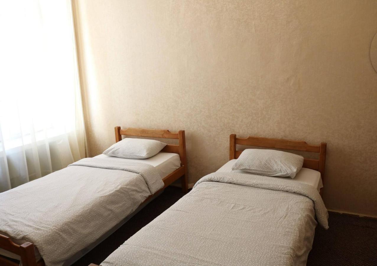 Easy Hostel Киев Екстериор снимка